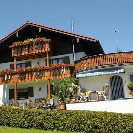 Gaestehaus Bergfrieden Болстерланг Стая снимка