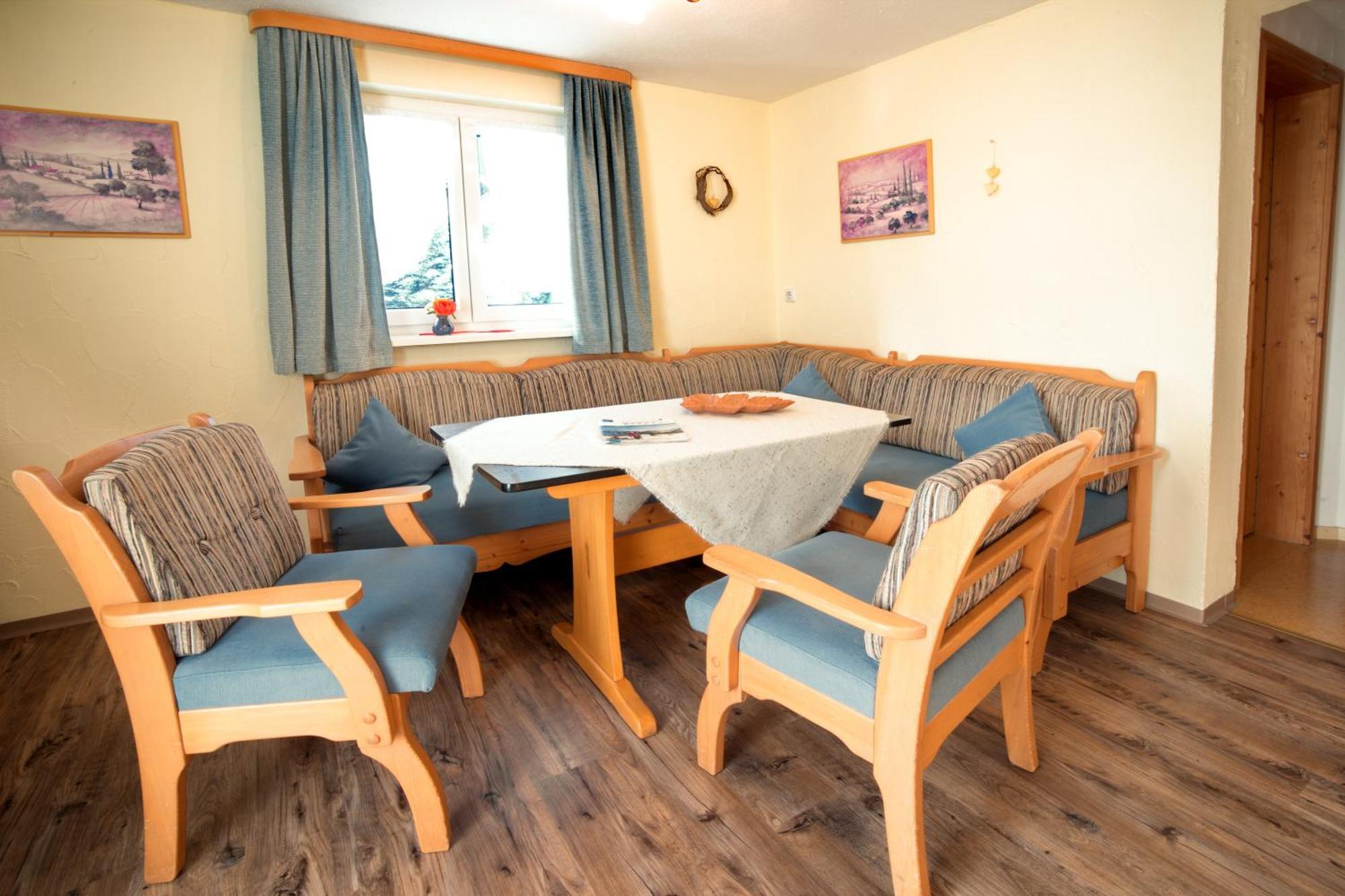 Gaestehaus Bergfrieden Болстерланг Екстериор снимка