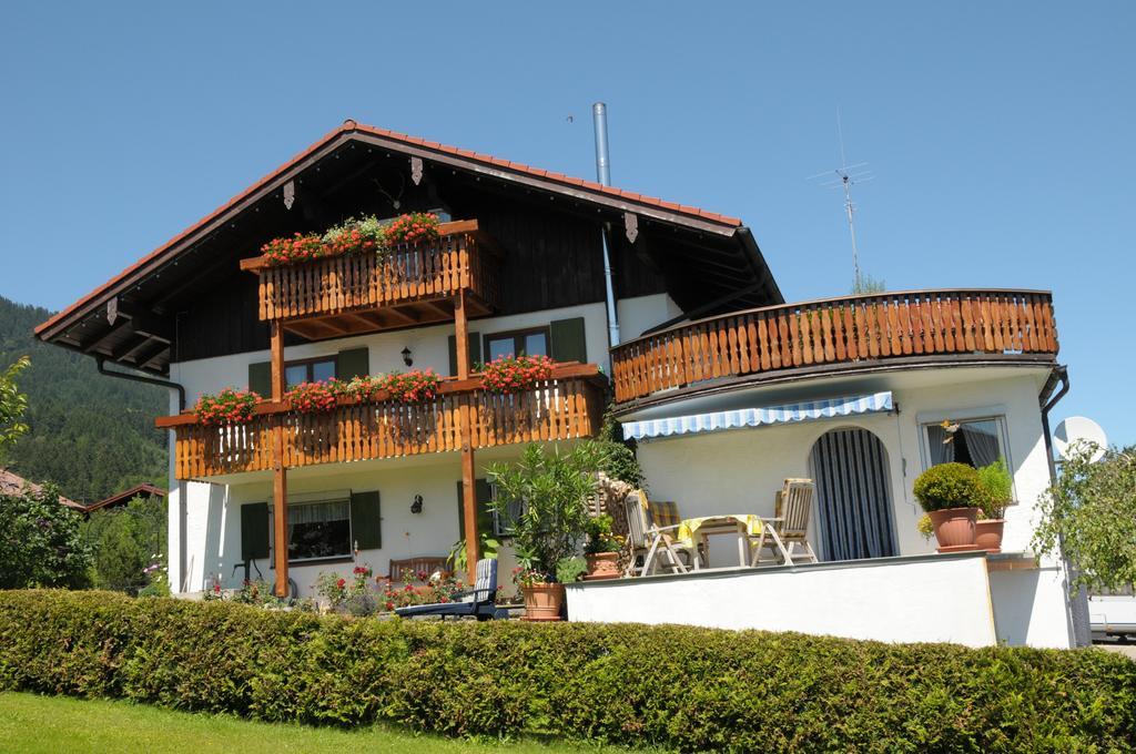 Gaestehaus Bergfrieden Болстерланг Стая снимка